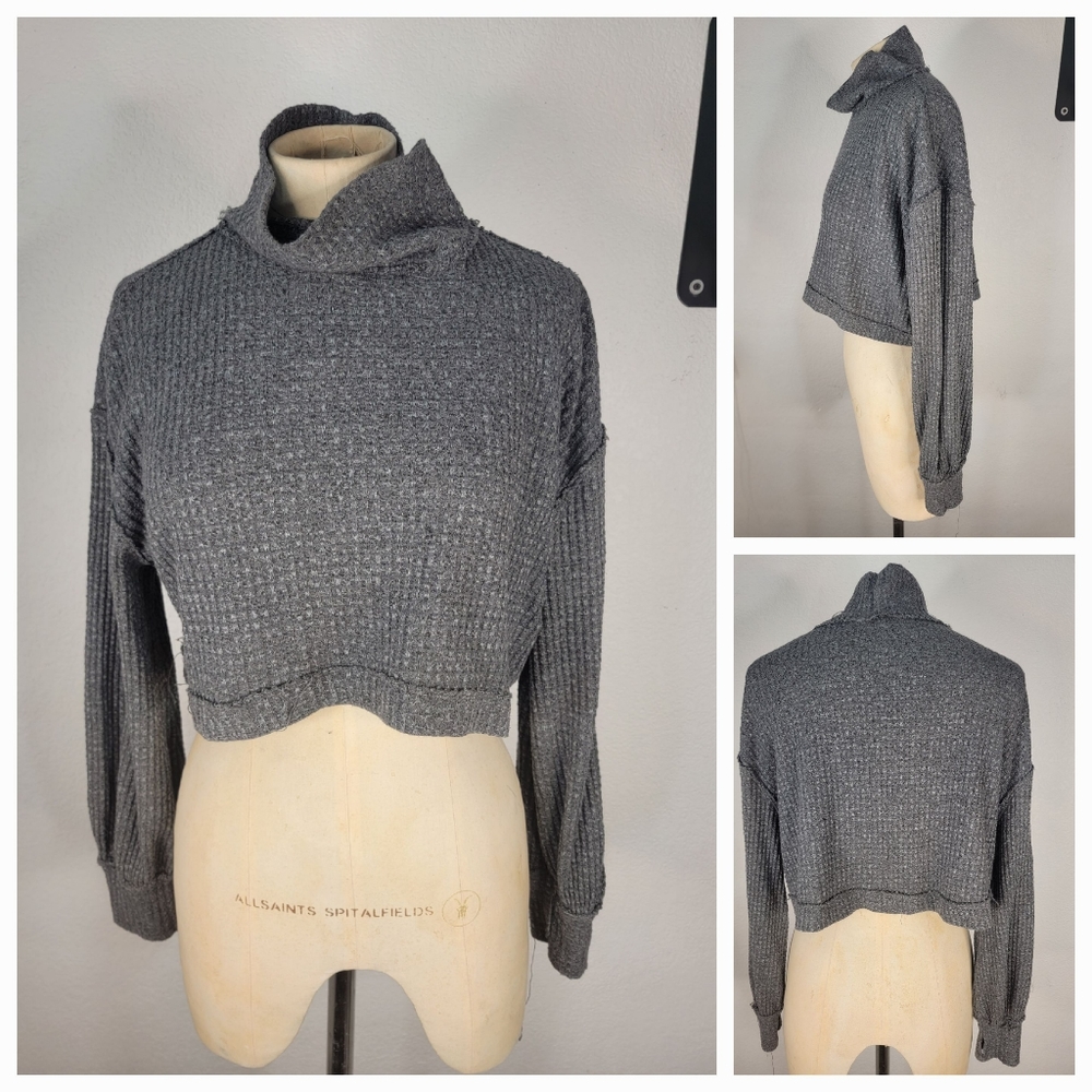 Free People Sz XS BK Crop Sweater Top Turtleneck Thumbholes Waffle Knit Thermal